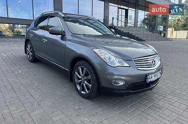 Внедорожник / Кроссовер Infiniti QX50 2015 в Киеве