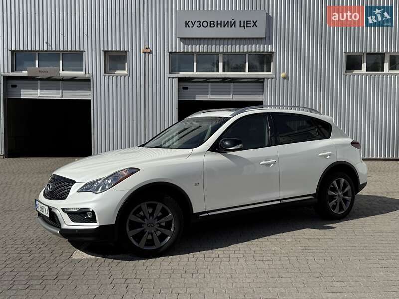 Внедорожник / Кроссовер Infiniti QX50 2016 в Запорожье