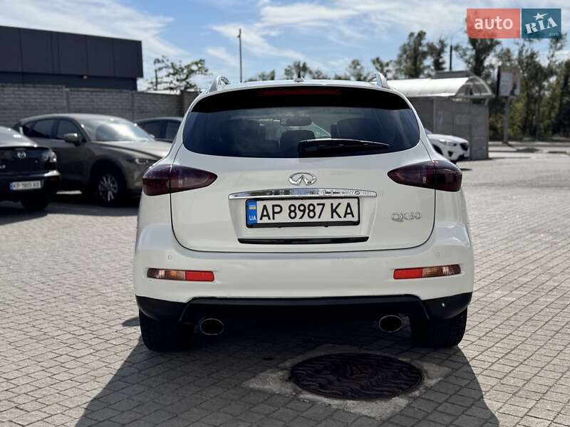 Внедорожник / Кроссовер Infiniti QX50 2016 в Запорожье
