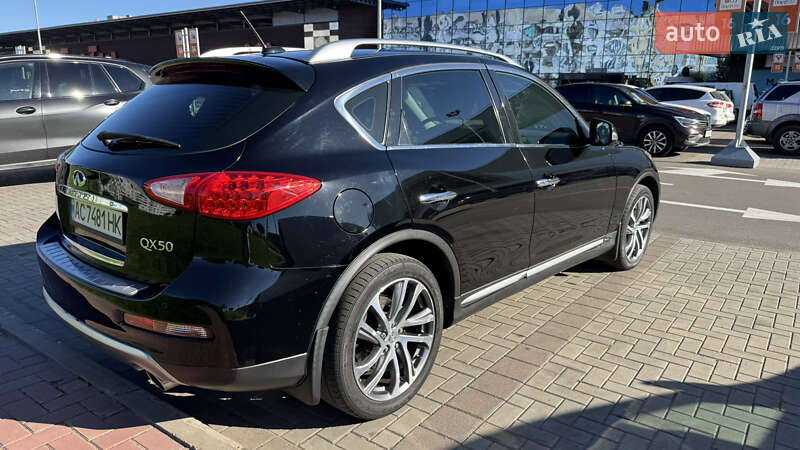 Внедорожник / Кроссовер Infiniti QX50 2017 в Маневичах