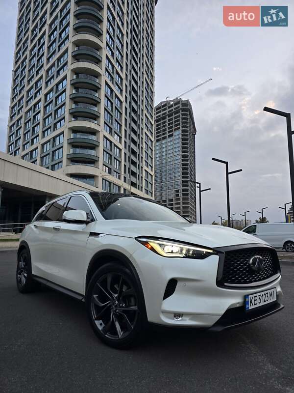 Внедорожник / Кроссовер Infiniti QX50 2019 в 