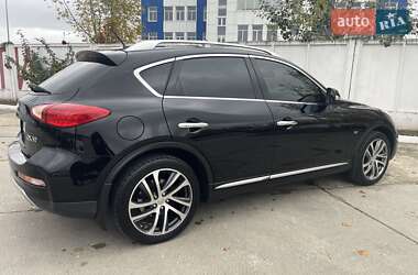 Внедорожник / Кроссовер Infiniti QX50 2016 в 