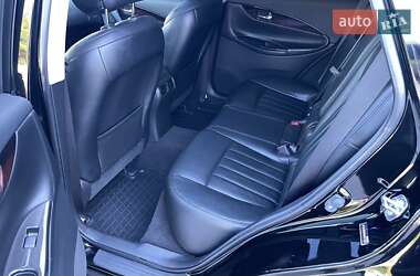 Внедорожник / Кроссовер Infiniti QX50 2016 в 