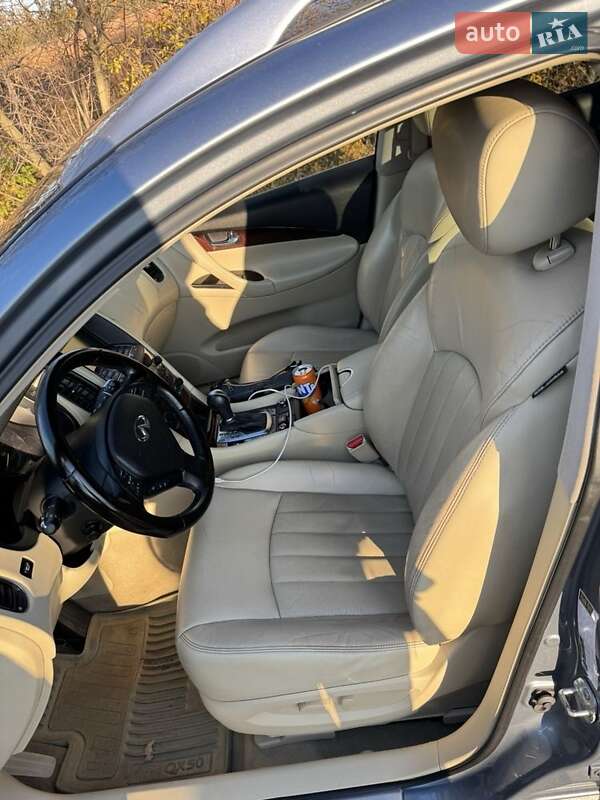 Внедорожник / Кроссовер Infiniti QX50 2015 в Раздельной фото 4 Внедорожник / Кроссовер Infiniti QX50 2015 в Раздельной