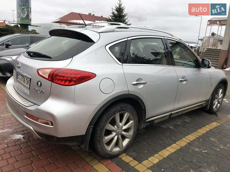 Внедорожник / Кроссовер Infiniti QX50 2016 в Львове