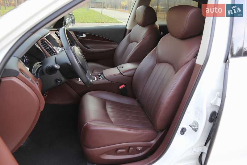 Внедорожник / Кроссовер Infiniti QX50 2017 в Киеве