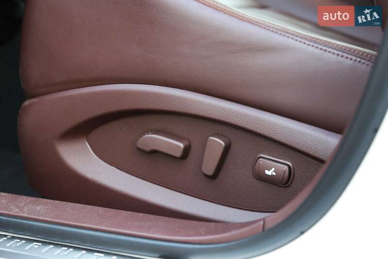 Внедорожник / Кроссовер Infiniti QX50 2017 в Киеве