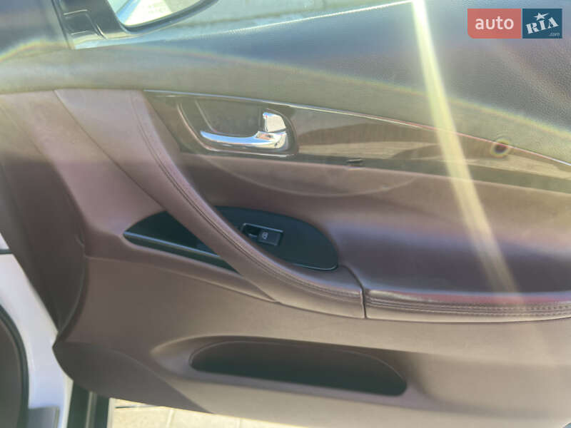 Позашляховик / Кросовер Infiniti QX50 2013 в Рівному