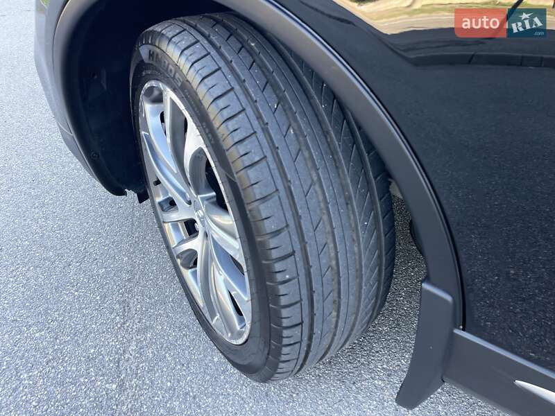 Позашляховик / Кросовер Infiniti QX50 2016 в Харкові