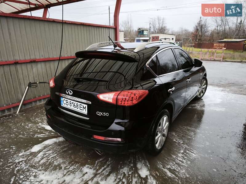 Внедорожник / Кроссовер Infiniti QX50 2013 в Киеве