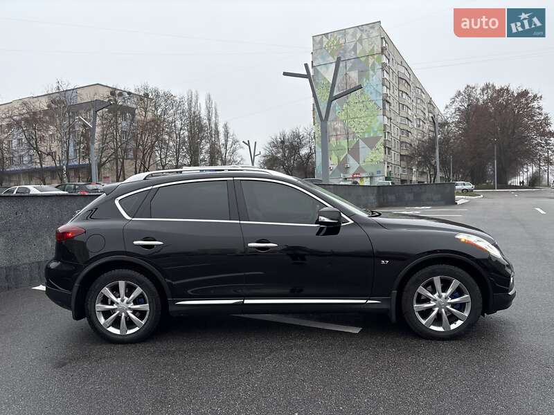 Позашляховик / Кросовер Infiniti QX50 2017 в Харкові