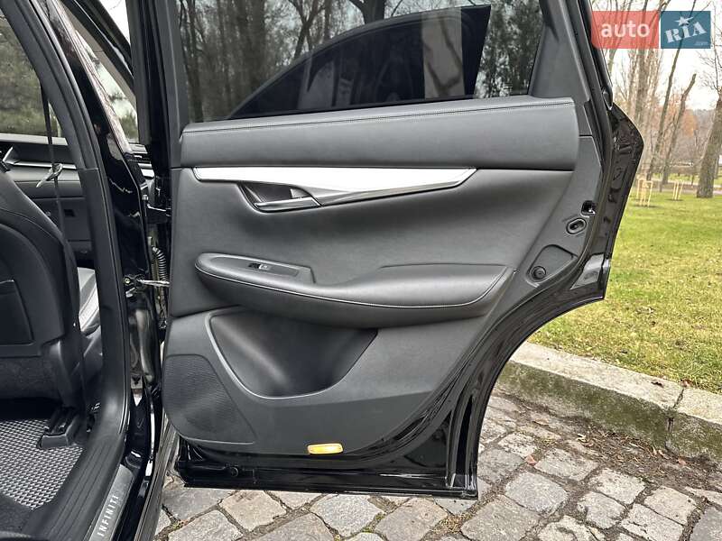 Внедорожник / Кроссовер Infiniti QX50 2019 в Киеве