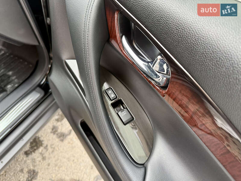 Позашляховик / Кросовер Infiniti QX50 2017 в Умані