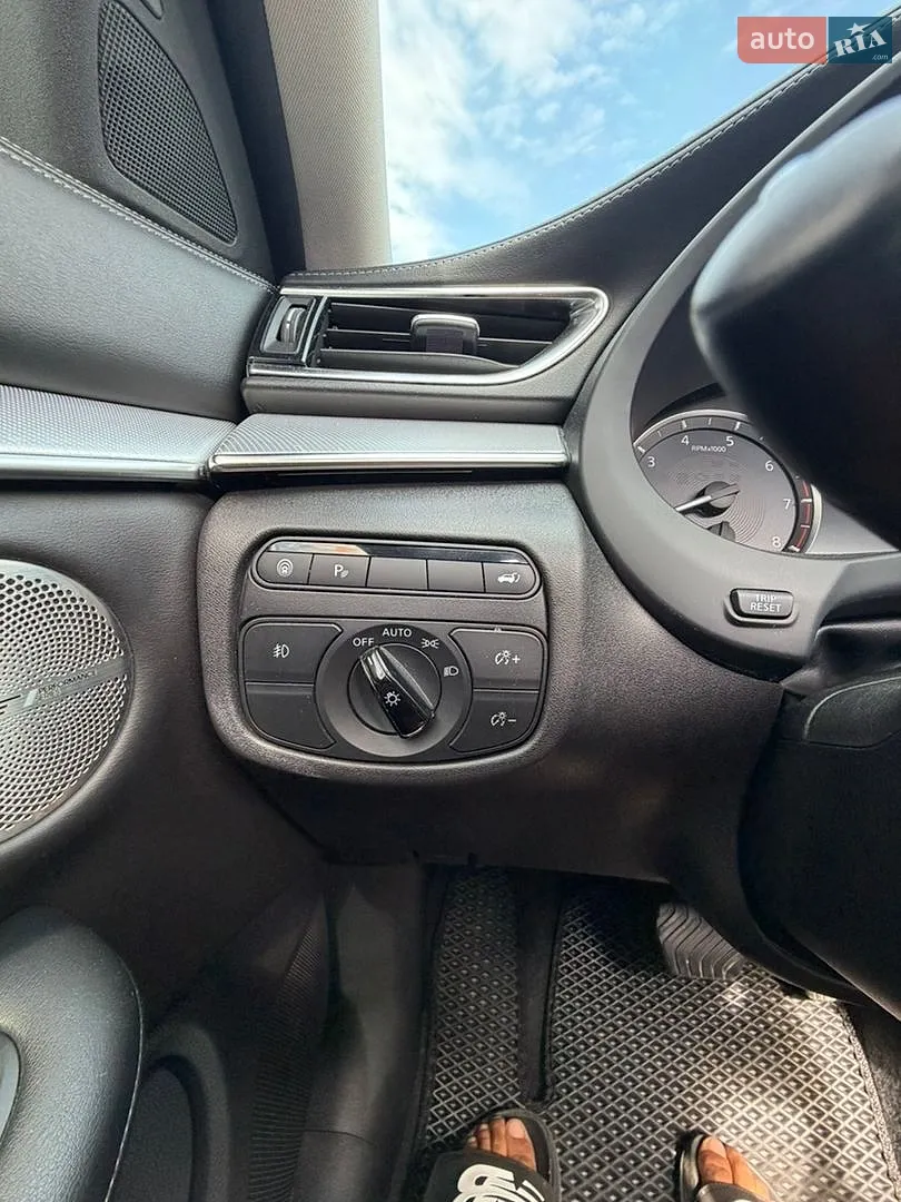 2018 Infiniti QX50 - мініатюра 13