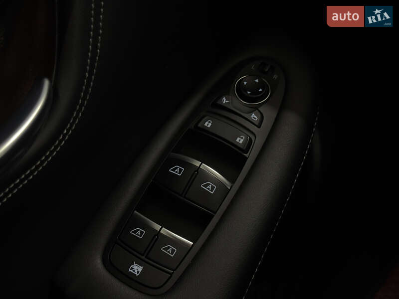 Внедорожник / Кроссовер Infiniti QX55 2023 в Николаеве