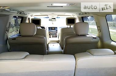 Позашляховик / Кросовер Infiniti QX56 2011 в 