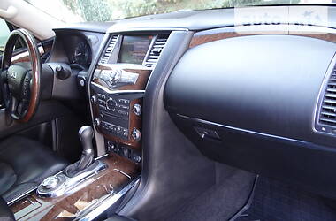 Позашляховик / Кросовер Infiniti QX56 2012 в 