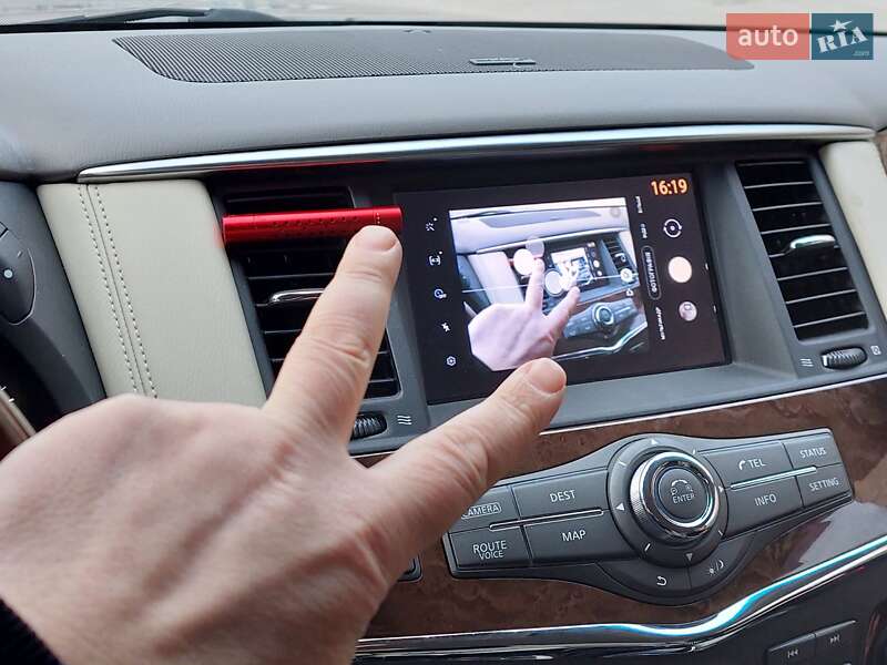 Внедорожник / Кроссовер Infiniti QX56 2011 в Житомире