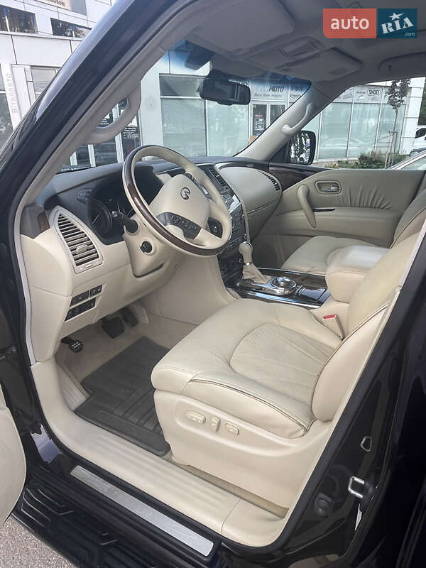 Внедорожник / Кроссовер Infiniti QX56 2011 в Виннице