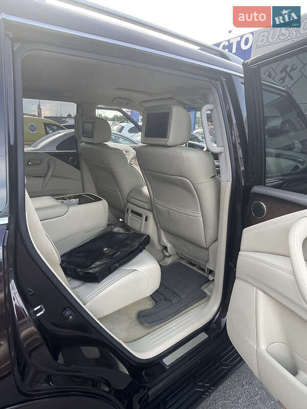 Внедорожник / Кроссовер Infiniti QX56 2011 в Виннице