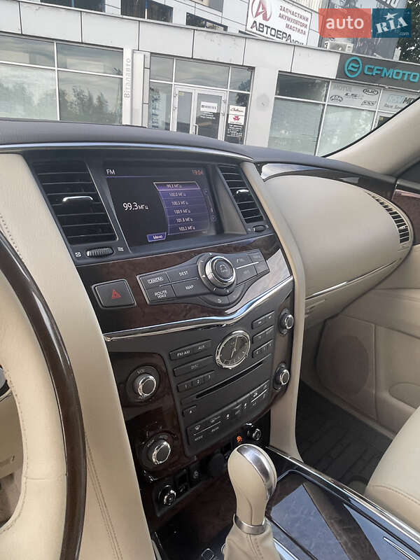 Внедорожник / Кроссовер Infiniti QX56 2011 в Виннице