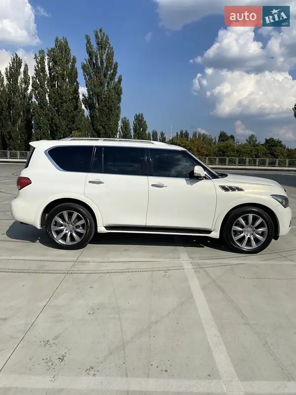 Infiniti QX56 2012