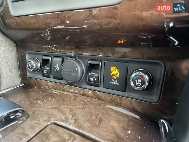 Внедорожник / Кроссовер Infiniti QX56 2010 в Львове