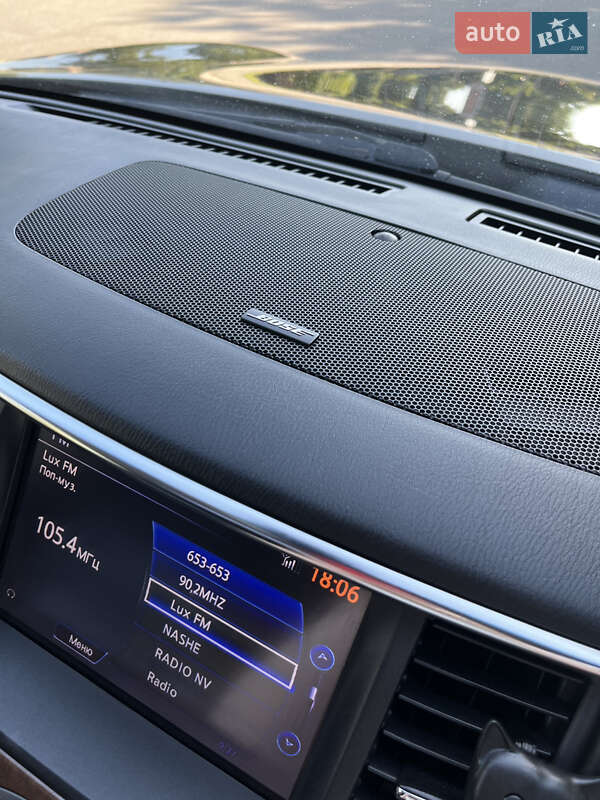 Внедорожник / Кроссовер Infiniti QX56 2010 в Чернигове