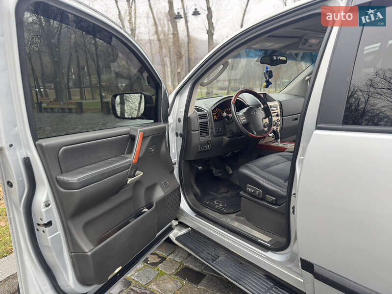 Позашляховик / Кросовер Infiniti QX56 2005 в Києві