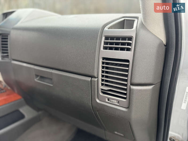 Позашляховик / Кросовер Infiniti QX56 2005 в Києві