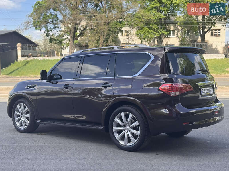 Внедорожник / Кроссовер Infiniti QX56 2010 в Чернигове