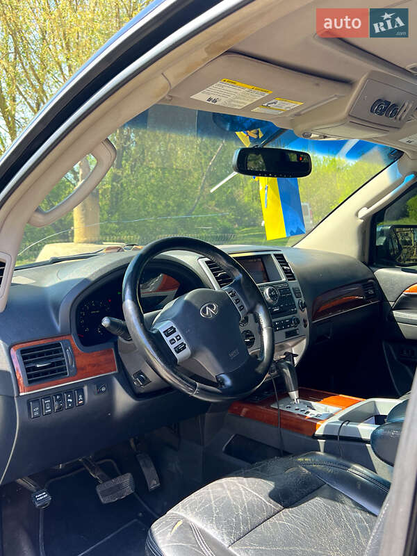 Внедорожник / Кроссовер Infiniti QX56 2007 в Луцке