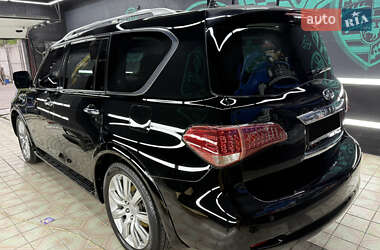 Внедорожник / Кроссовер Infiniti QX56 2010 в 