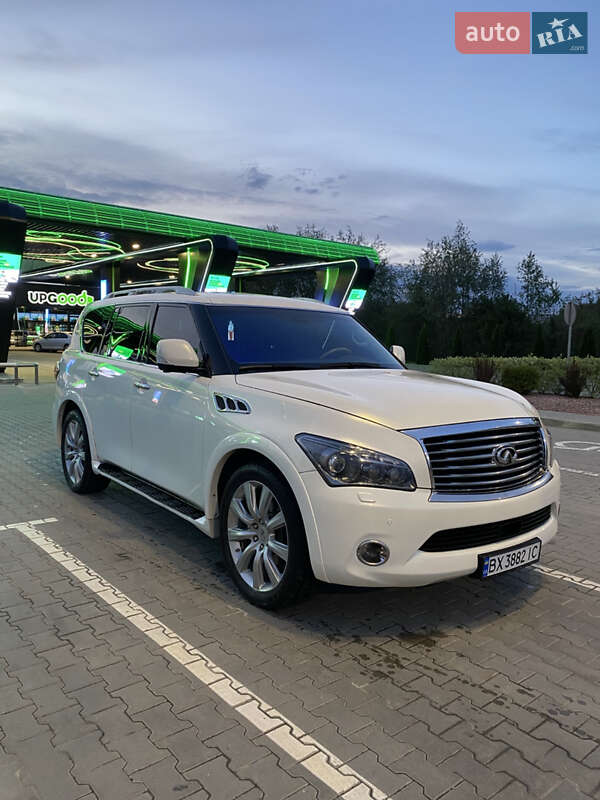 Infiniti QX56 2011