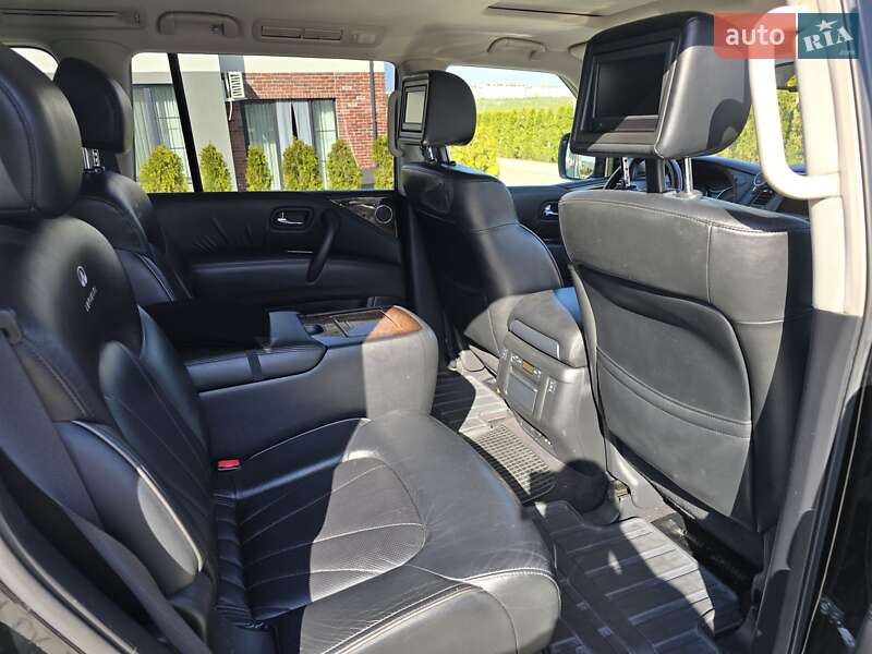 Внедорожник / Кроссовер Infiniti QX56 2010 в Черновцах