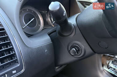 Позашляховик / Кросовер Infiniti QX56 2011 в 