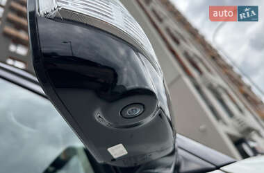 Внедорожник / Кроссовер Infiniti QX56 2011 в 
