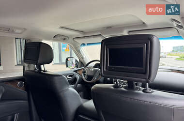 Внедорожник / Кроссовер Infiniti QX56 2011 в 
