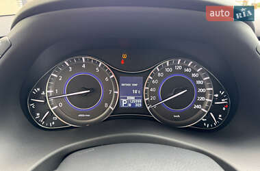 Внедорожник / Кроссовер Infiniti QX56 2011 в 