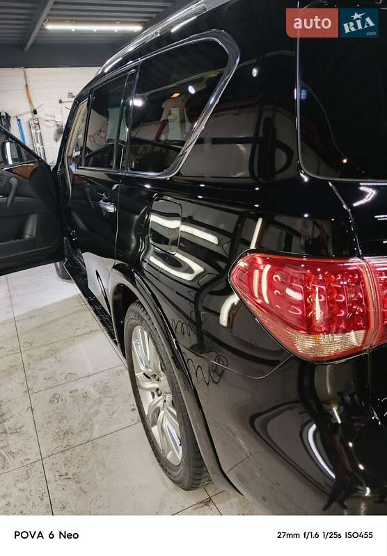 Позашляховик / Кросовер Infiniti QX56 2010 в 