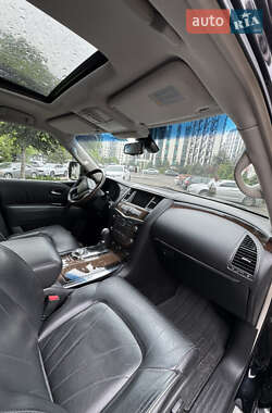 Внедорожник / Кроссовер Infiniti QX56 2012 в 