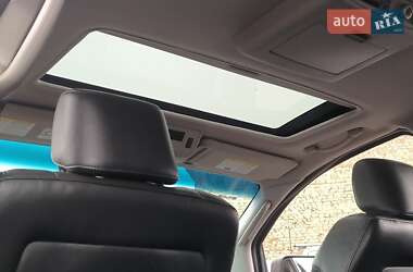 Внедорожник / Кроссовер Infiniti QX56 2005 в 