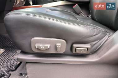 Внедорожник / Кроссовер Infiniti QX56 2005 в 