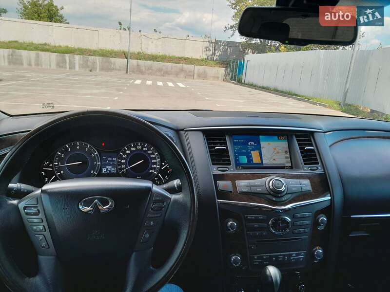 Позашляховик / Кросовер Infiniti QX56 2011 в Миколаєві