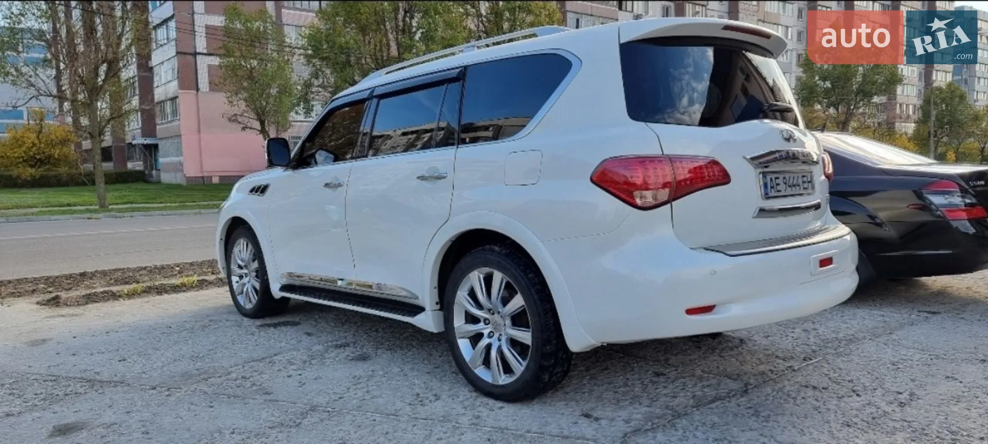 2011 Infiniti QX56 - мініатюра 8