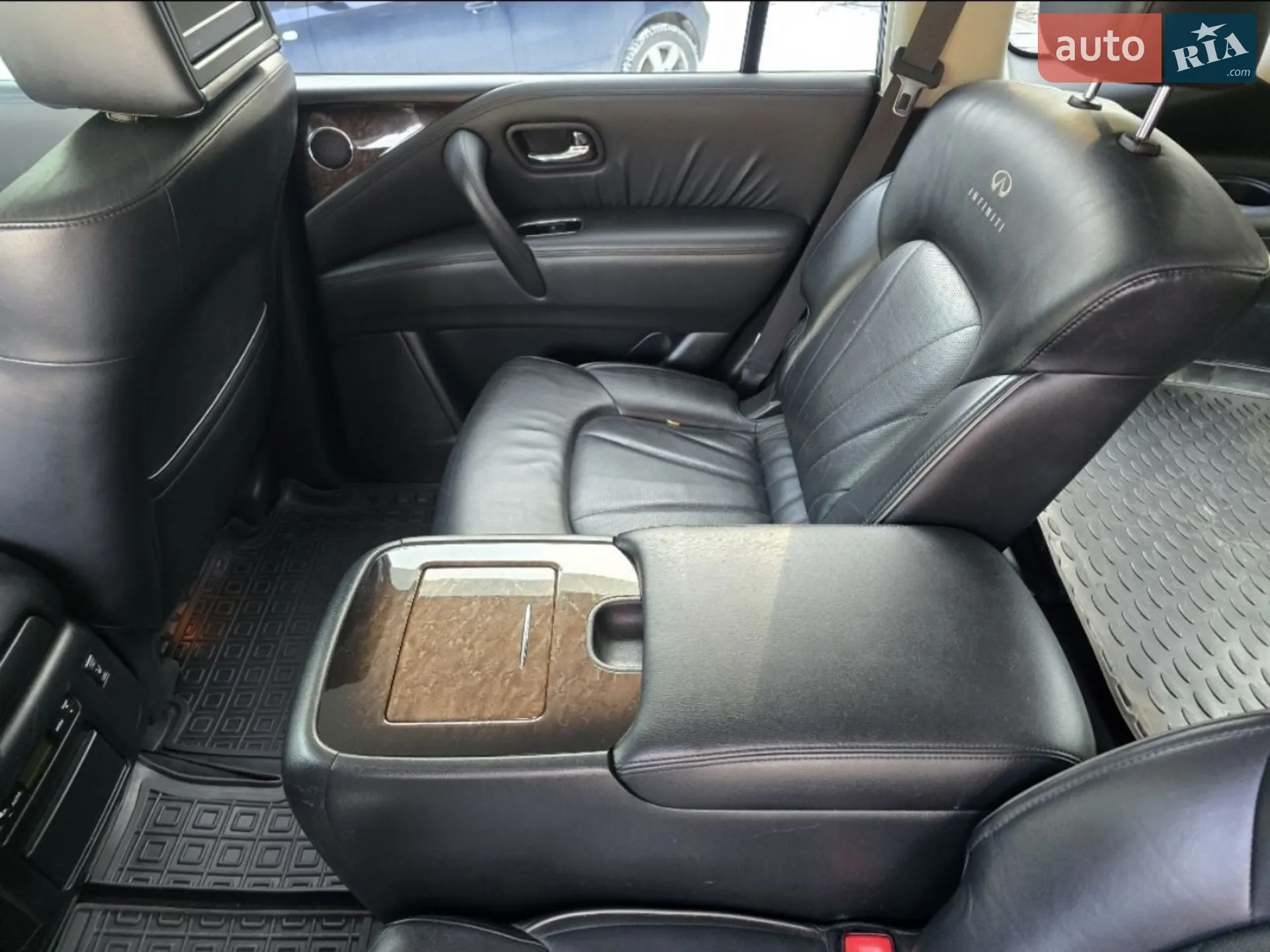 2011 Infiniti QX56 - мініатюра 13