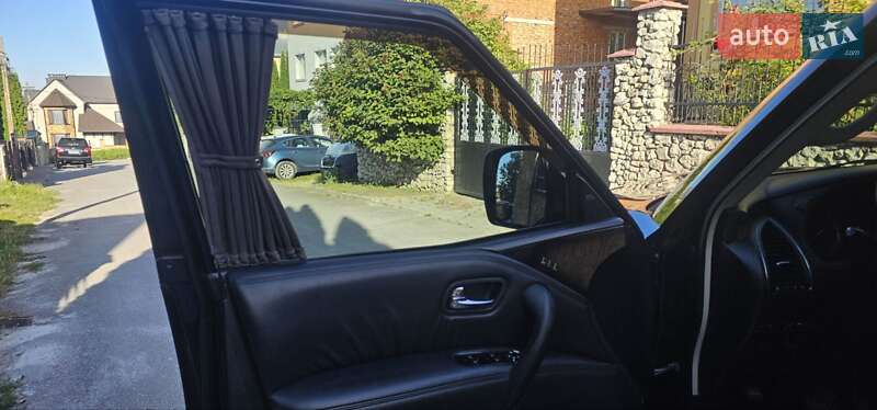 Внедорожник / Кроссовер Infiniti QX56 2010 в Тернополе