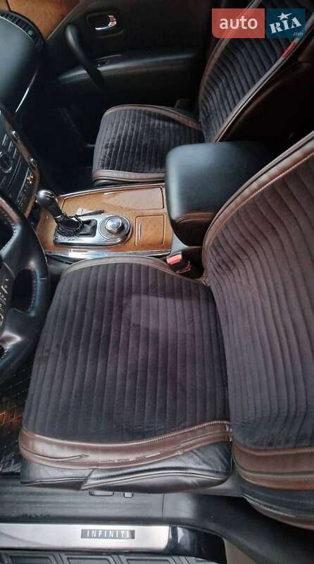 Внедорожник / Кроссовер Infiniti QX56 2013 в Киеве