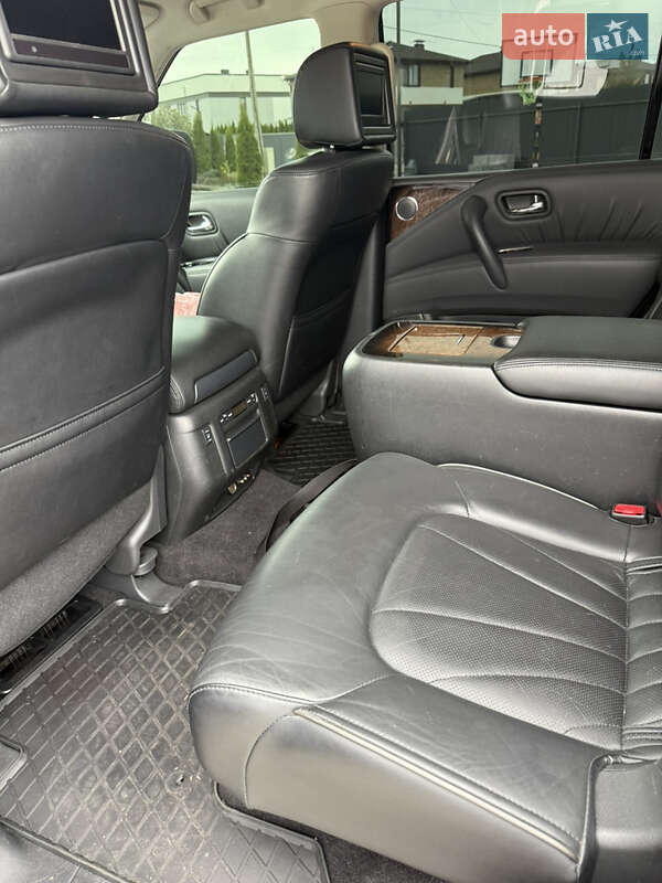 Внедорожник / Кроссовер Infiniti QX56 2011 в Киеве