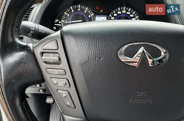Внедорожник / Кроссовер Infiniti QX56 2011 в 